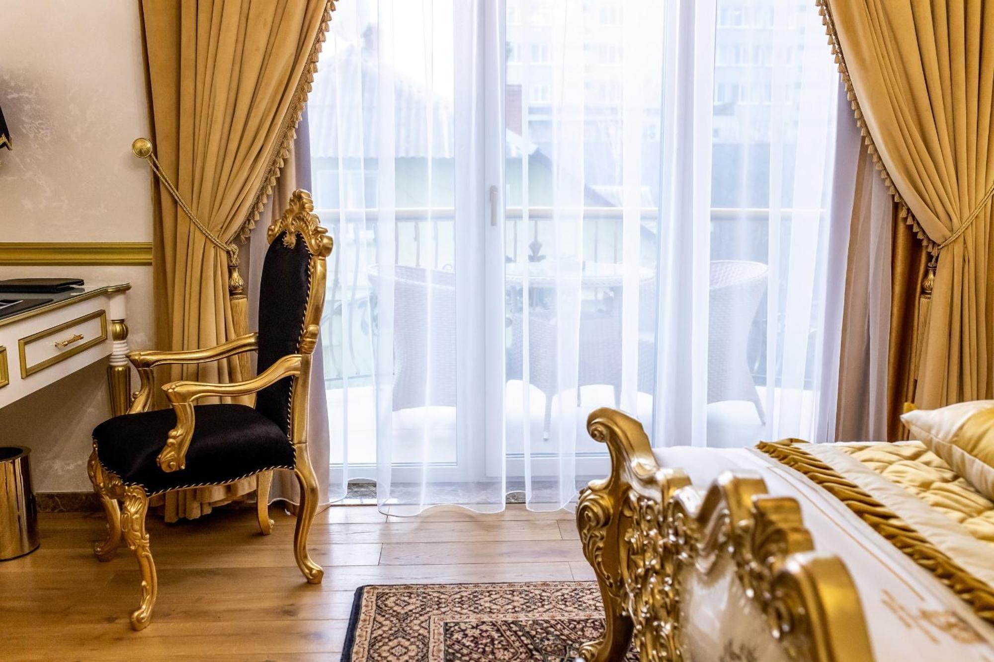 Royal Palace Luxury Hotel And Spa Khmelʼnytsʼkyy Cameră foto