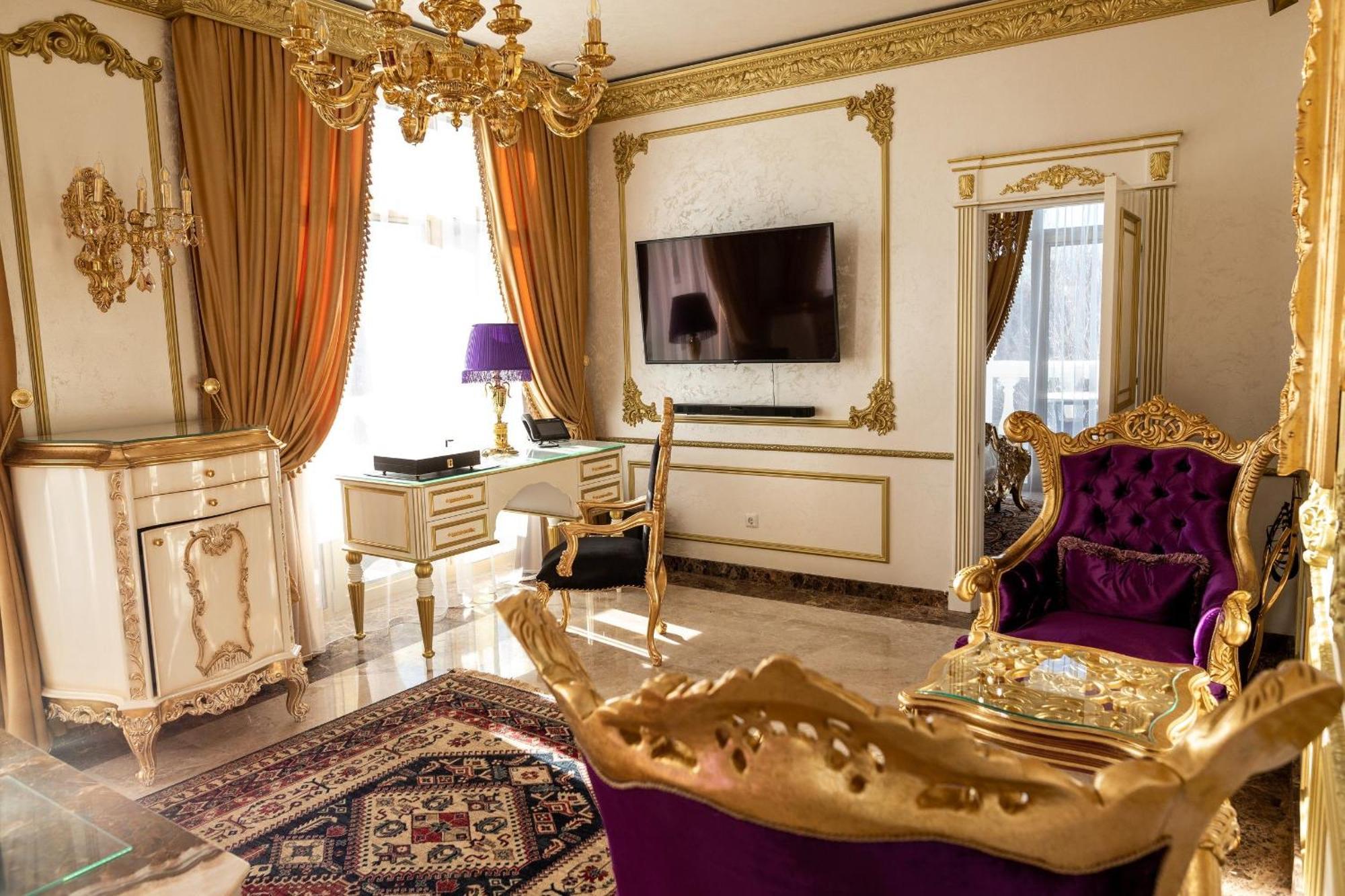Royal Palace Luxury Hotel And Spa Khmelʼnytsʼkyy Cameră foto